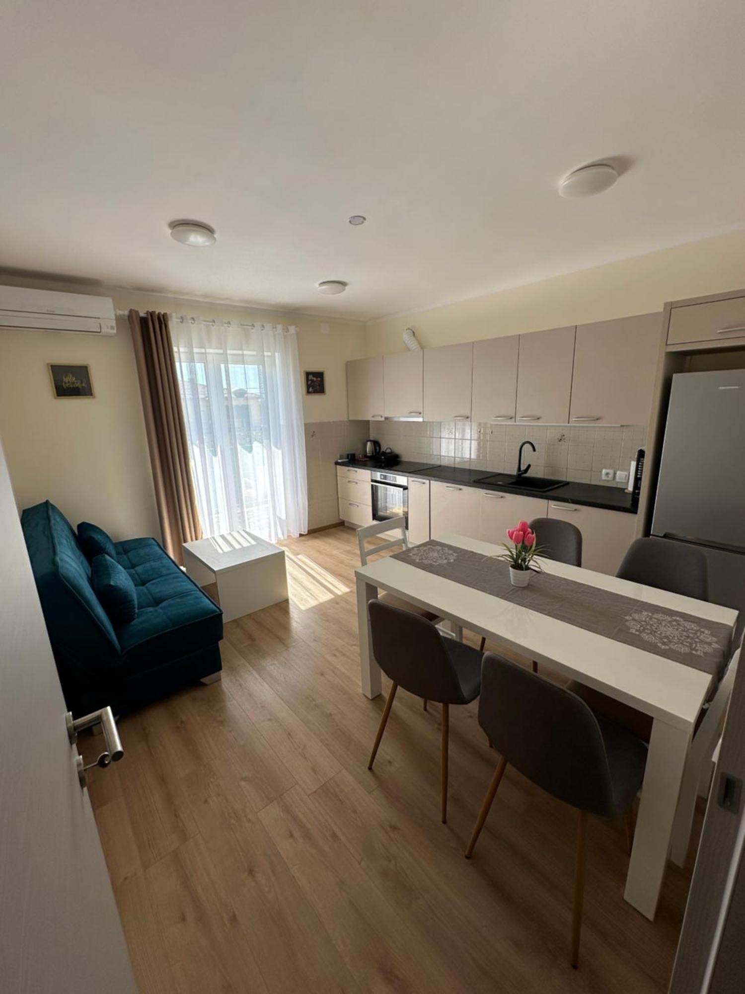 Luxury Apartments Vili อูมัค ภายนอก รูปภาพ