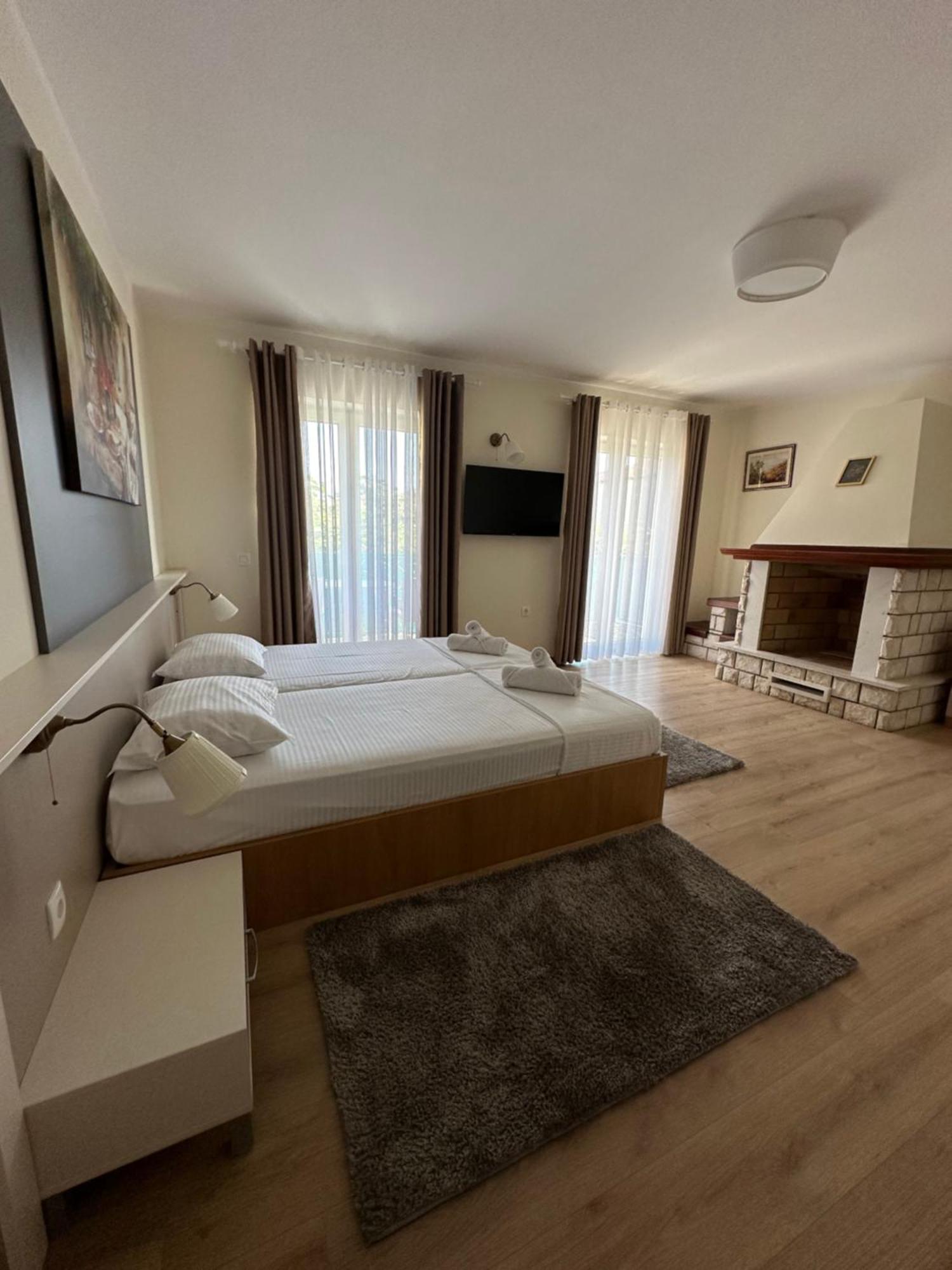 Luxury Apartments Vili อูมัค ภายนอก รูปภาพ